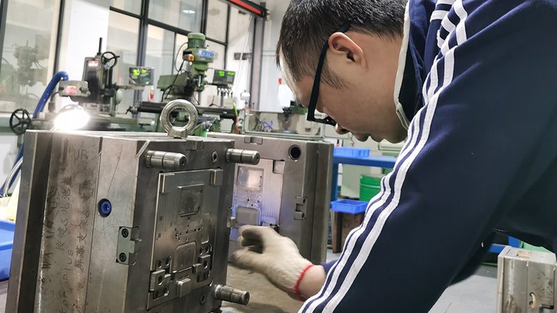 揭秘注塑模具材质选择：性价比背后的秘密