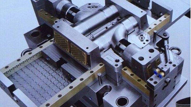 冲压模具供应商选择：关键指标与误区解析**